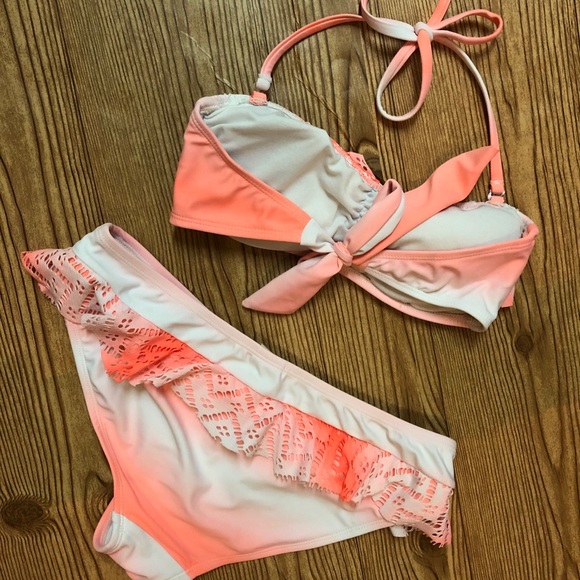 O.P Coral Ombre Ruffle 2pc Swim Suit Size M - Picture 3 of 7